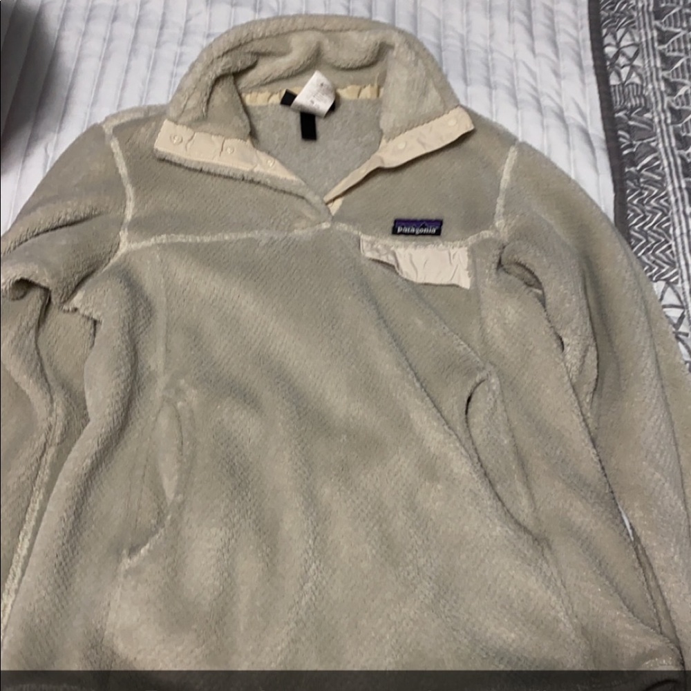 Patagonia quarter zip pullover